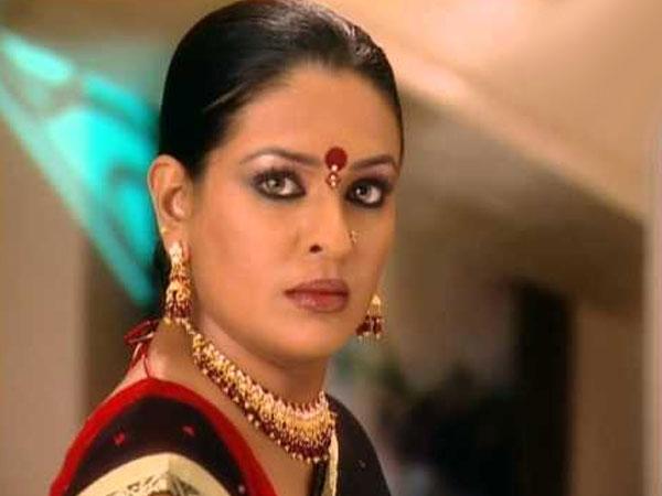 She played a breaking role in Hindi serial. Name this character