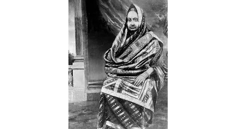 What is the relationship between Rabindranath and this lady (Sarada Devi)?