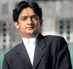 Who did play the role of Shahid Azmi in the movie, Shahid?