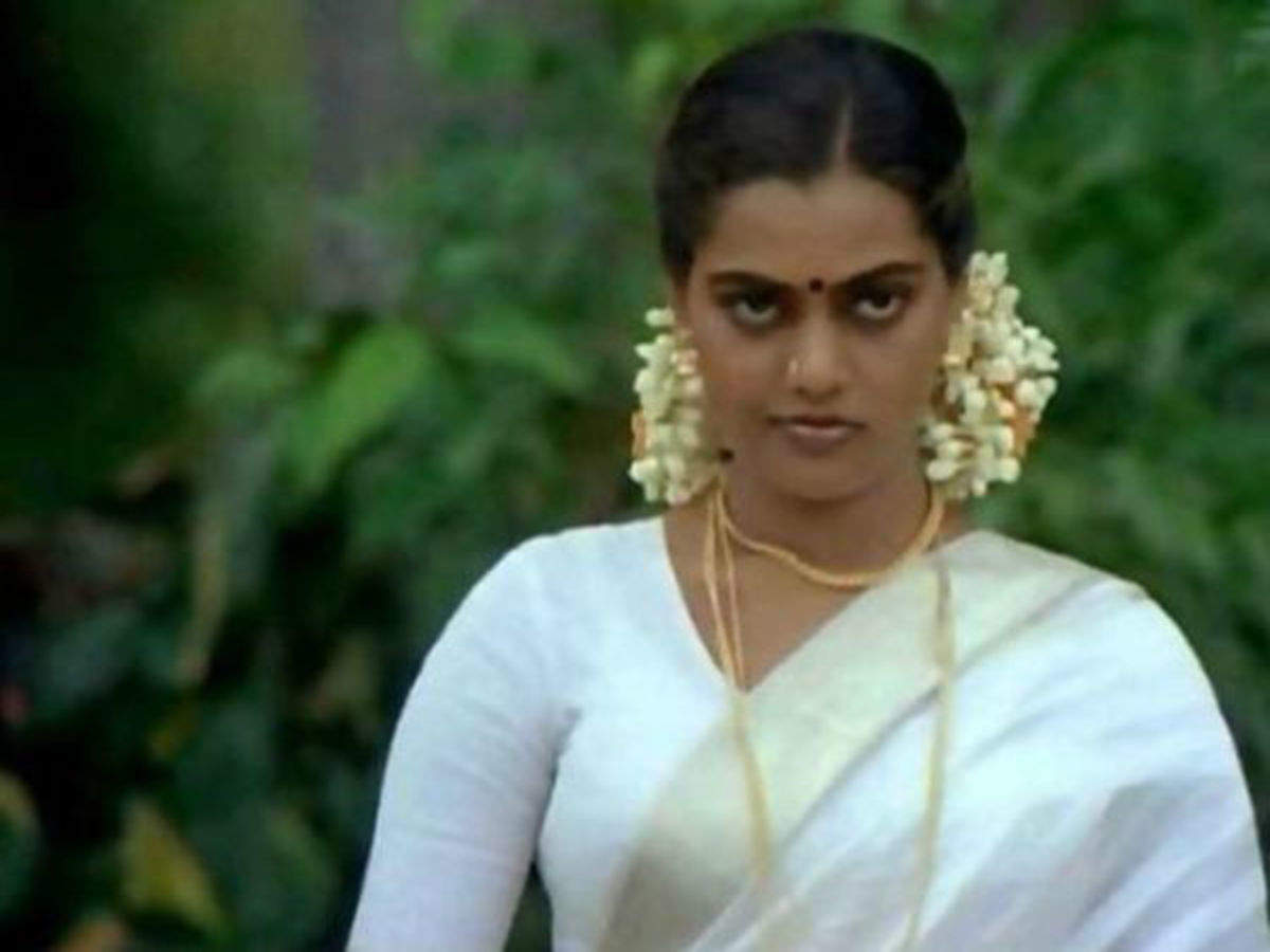 Who did play the role of Silk Smitha in the movie, The Dirty Picture?