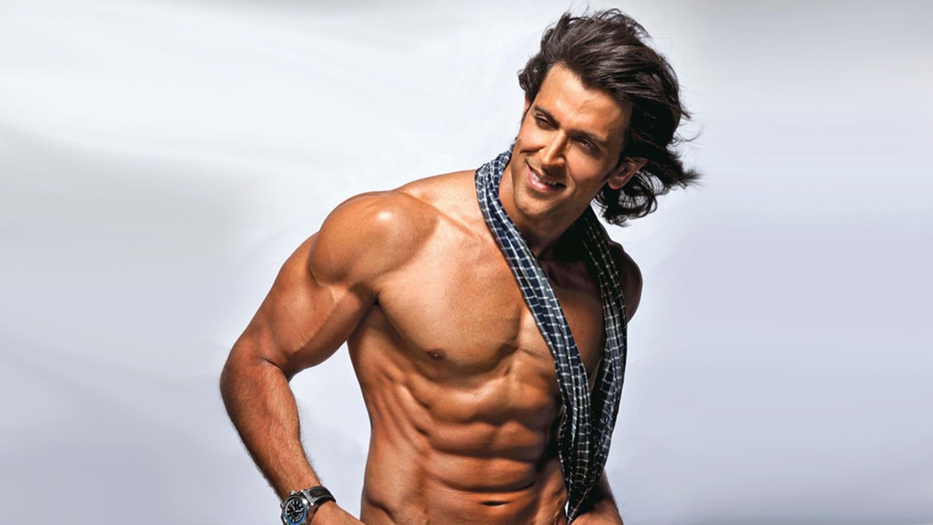 What is the DOB of Hrithik Roshan?