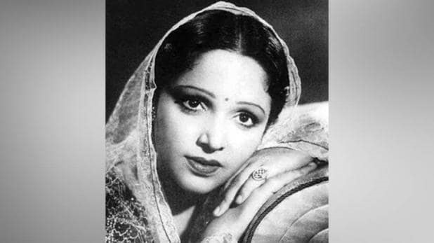 Â Â Â Â In which year for the first time Dadasaheb Phalke Award was given to Devika Rani?
