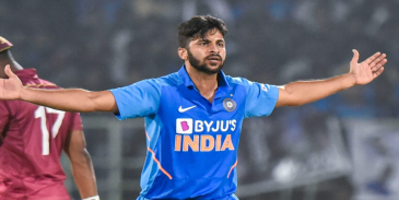 Take this Shardul Thakur Quiz, and check how much you know about him